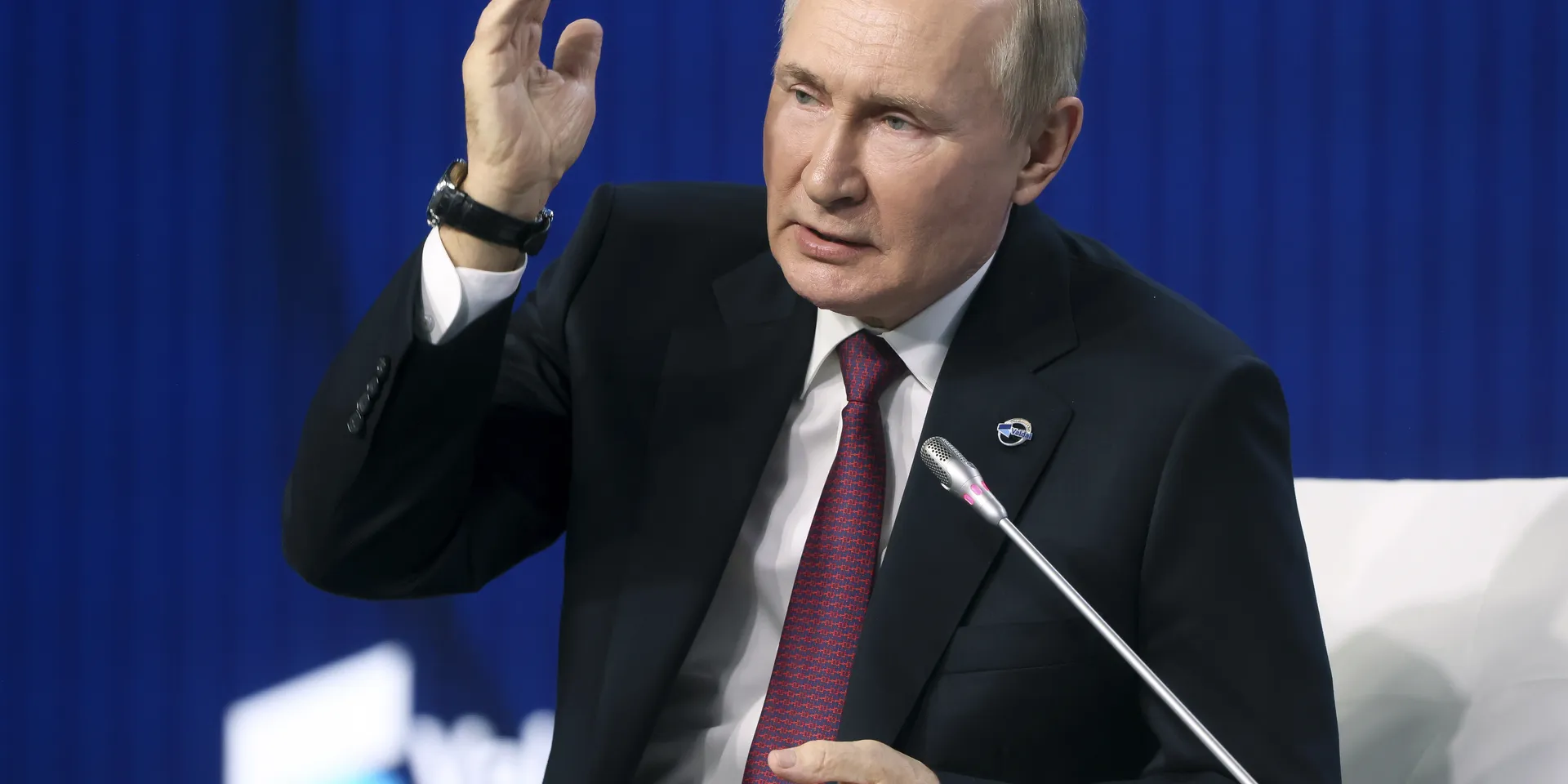 Путин целился в Запад, а попал в Россию
