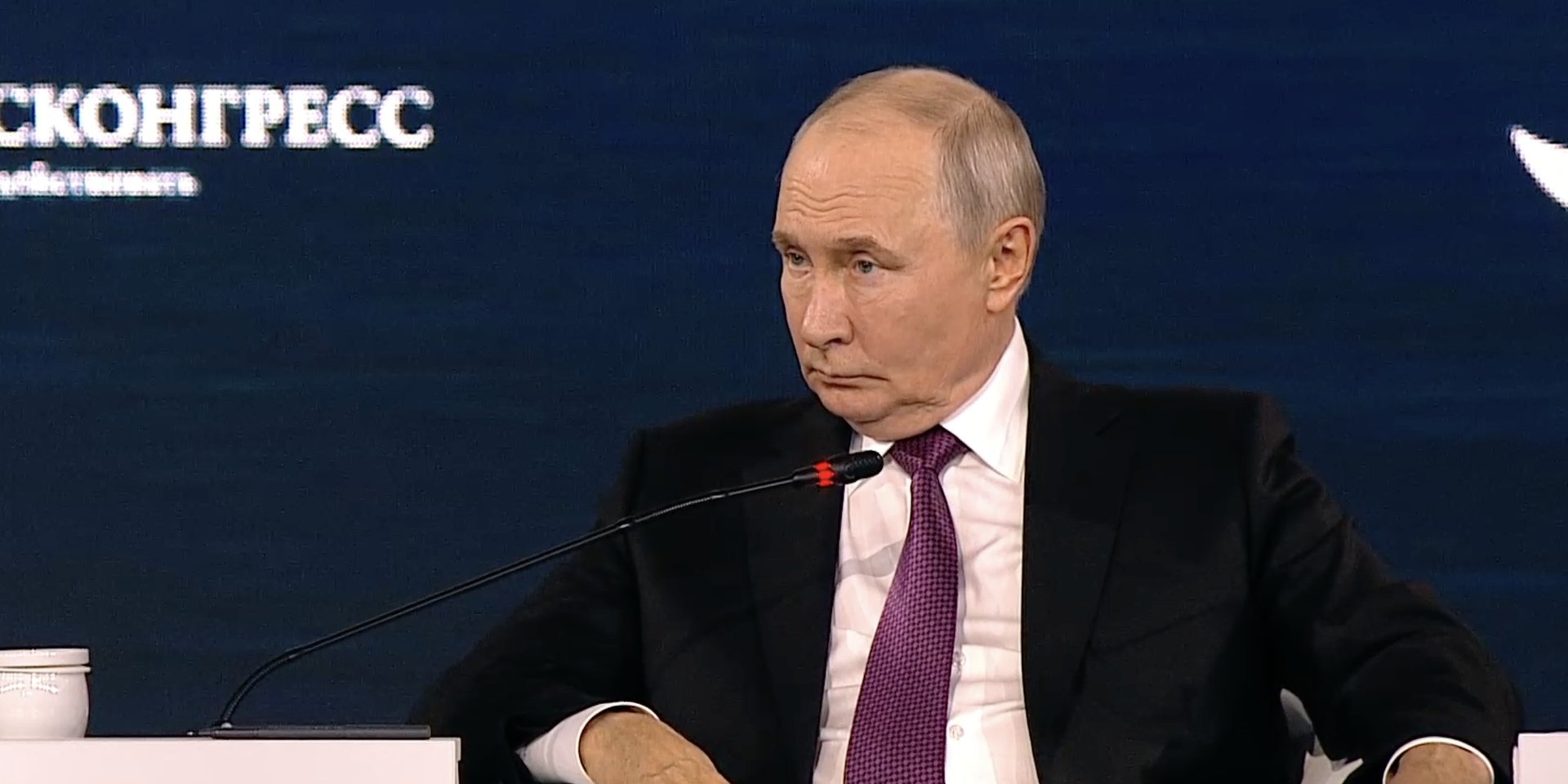 Путин вновь заговорил о мирных переговорах с Украиной