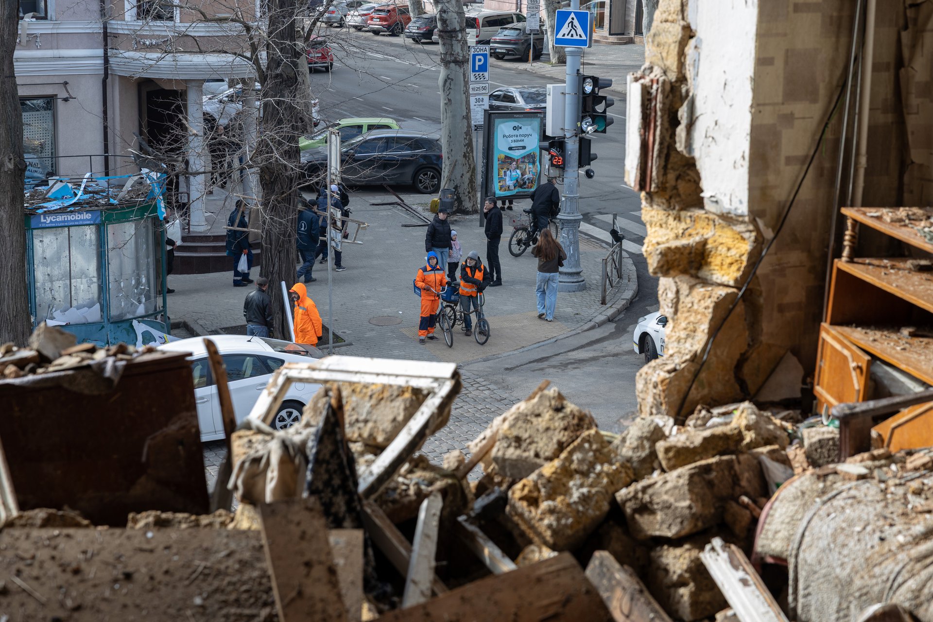 Последствия удара российских дронов в Одессе