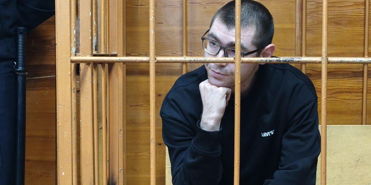Экс-главреда Ura.ru Дениса Аллаярова приговорили к 5 годам лишения свободы по делу о покупке сливов у своего дяди-полицейского