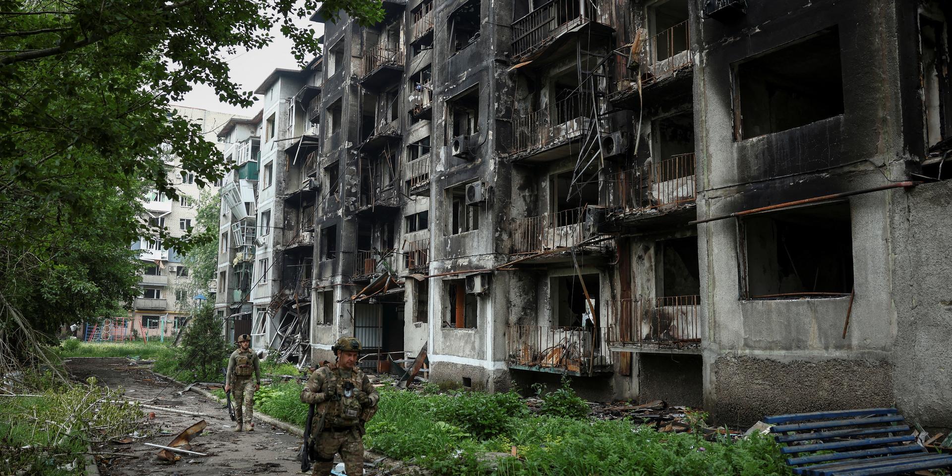 Россия окружает Покровск, а ВСУ взорвали важнейший нефтепродуктопровод под Москвой