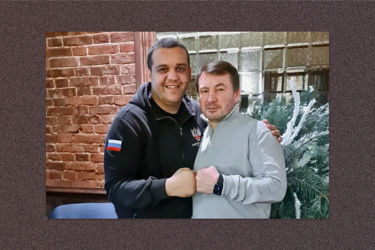 Umar Kremlev (left), judging by his posts, still communicates with his coach Alexey Galeev (right) today