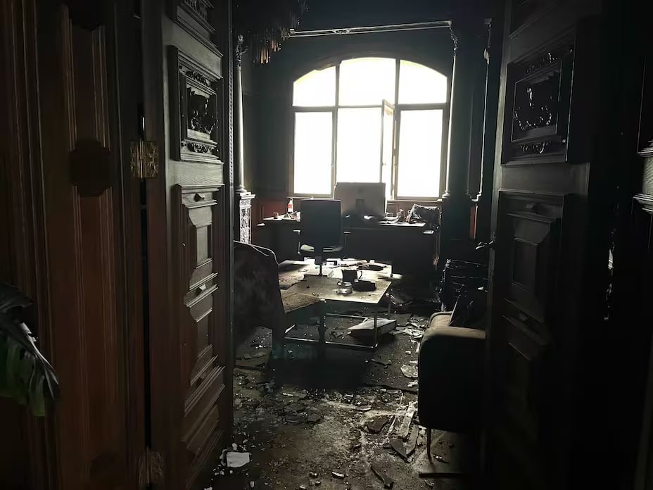 Последствия пожара на вилле Дадаева
