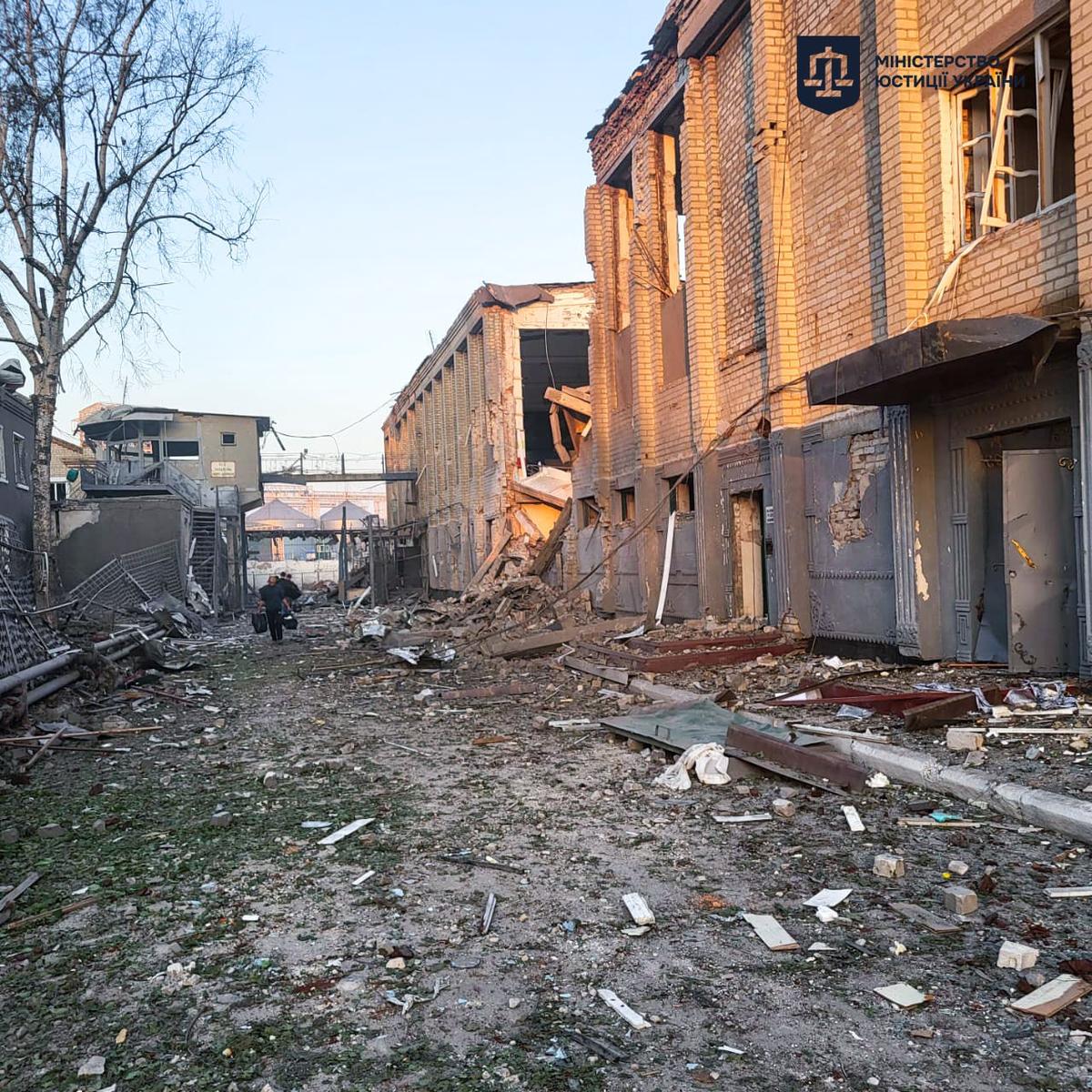 Последствия удара по колонии