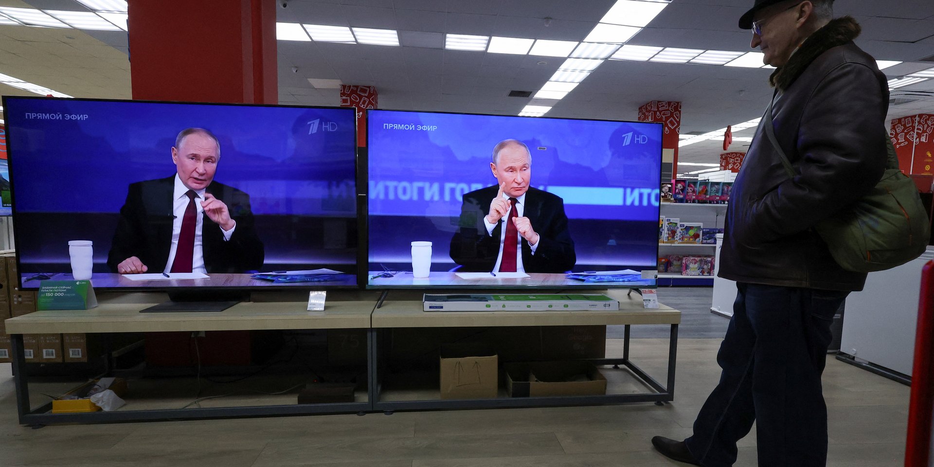 Почему россияне экономят, если официально их доходы растут?