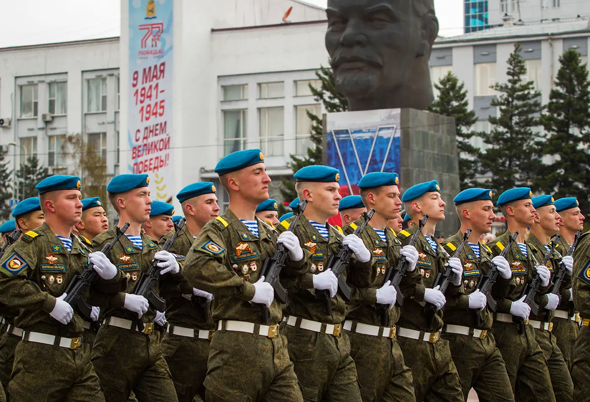 Парад в честь Дня Победы в Улан-Удэ, региональной столице Бурятии, 9 мая 2022 года.