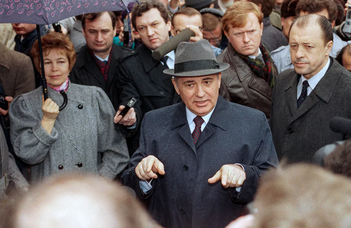 Михаил Горбачев принес людям желанную свободу, но ошибочно распространил ее на советский бюджет