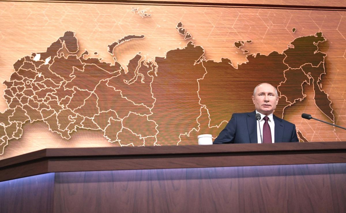 Вертикаль власти в России не одна, их много: почти у каждого регионального начальника есть свой московский начальник