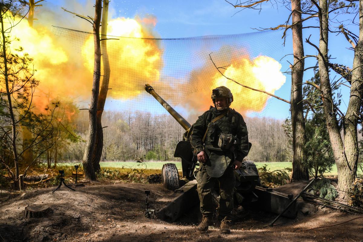 Российский артиллерист в Курской области, 15 апреля