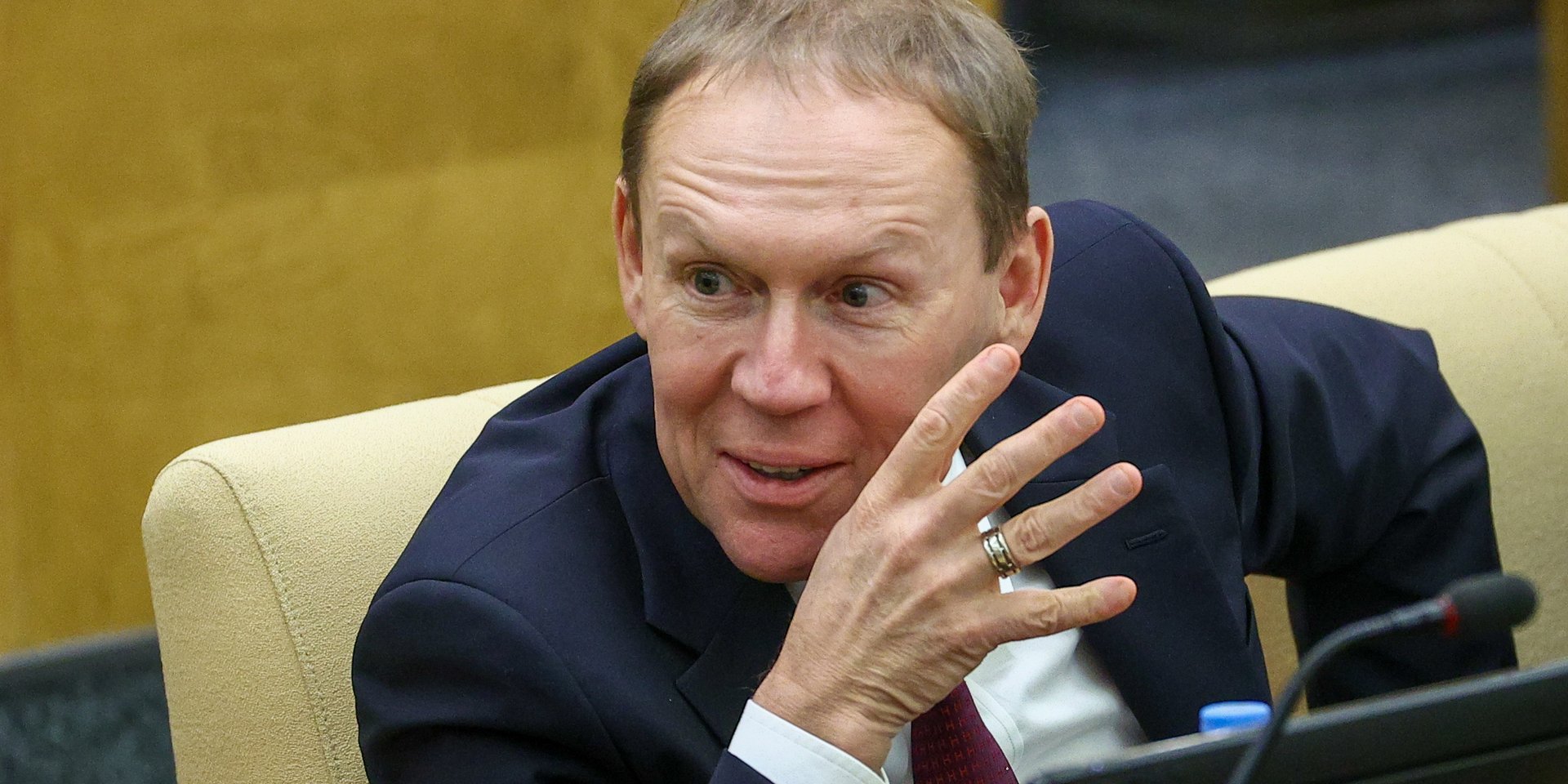 Журналистам запретили фотографировать депутатов Госдумы на заседаниях