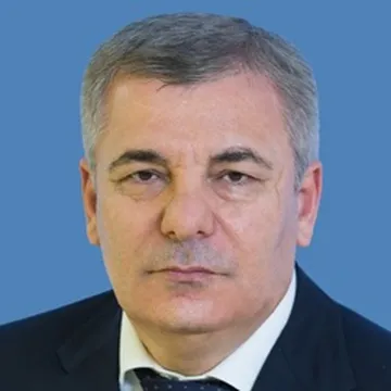 Арсен Каноков