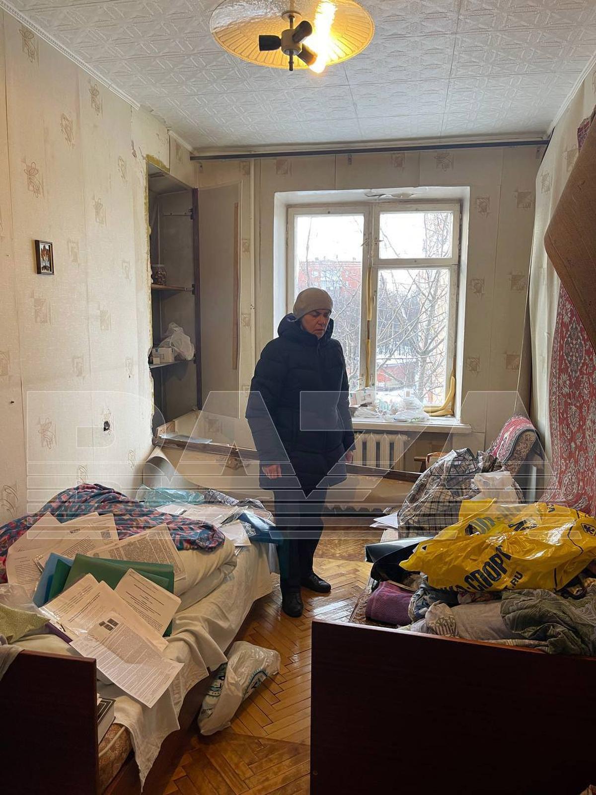 Надежда Буянова в своей квартире после обыска