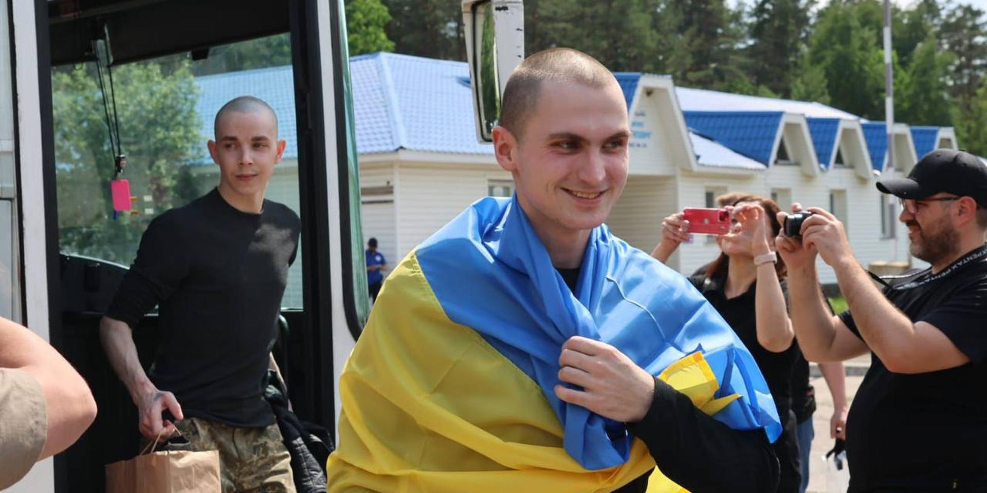 Россия и Украина сообщили о начале обмена военнопленными в формате «всех на всех». Домой вернулись бойцы до 25 лет