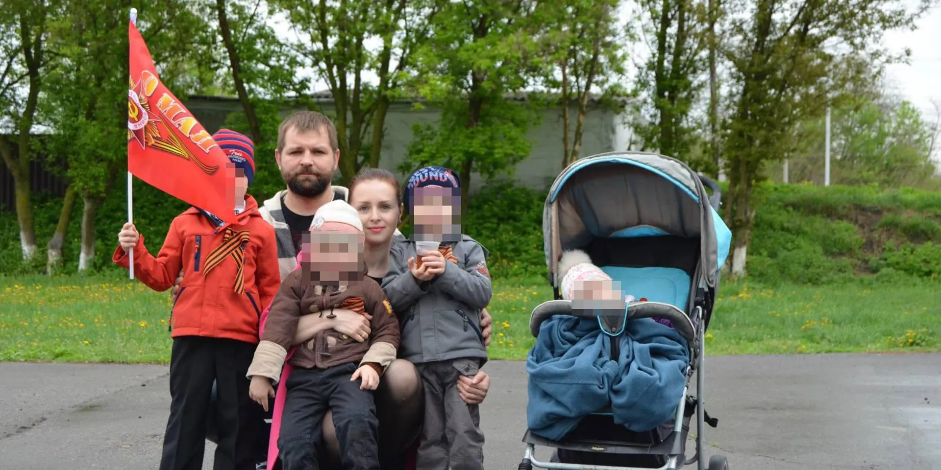 Многодетный отец из Белгородской области приобрел оружие во время сбора гуманитарной помощи для российской армии, но избежал реального срока, потому что хотел «защитить семью от нападения» со стороны Украины