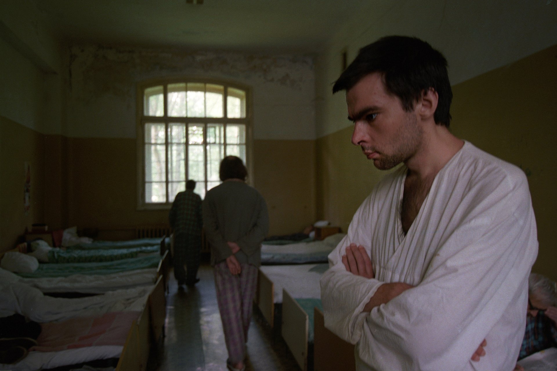 Туберкулезное отделение психиатрической больницы. Ленинградская область. 2000