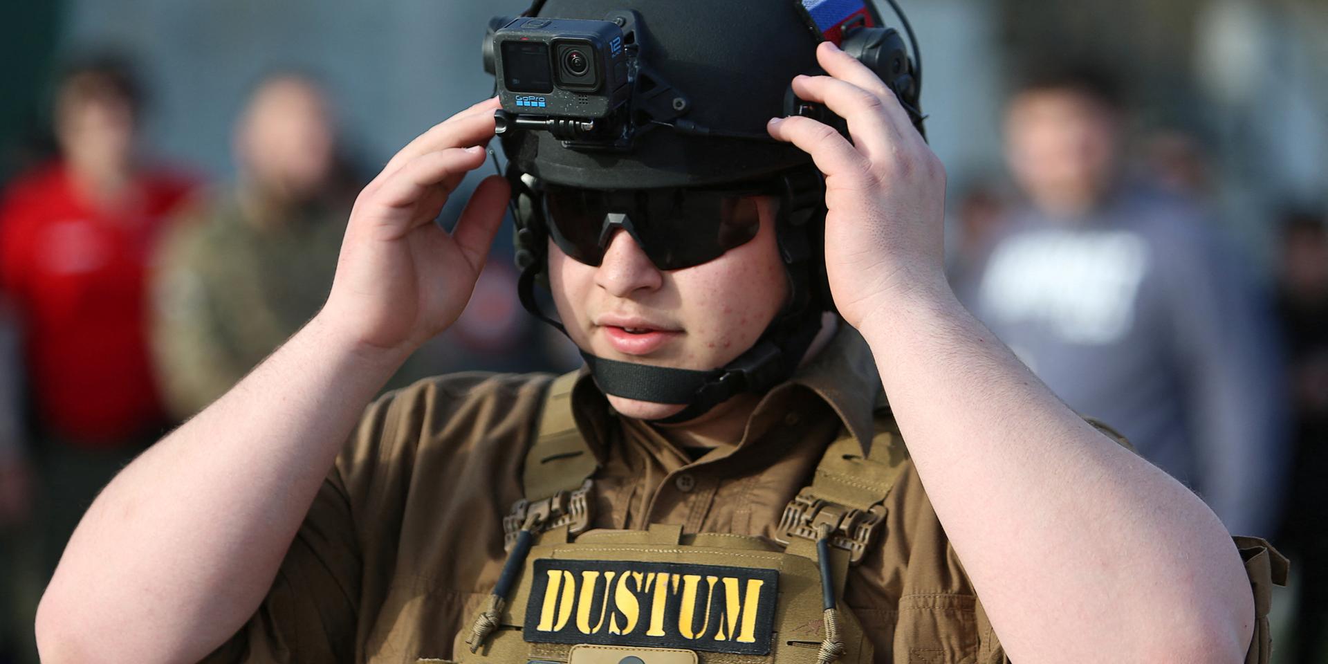 Куратором МВД по Чечне назначили 17-летнего сына Кадырова Адама