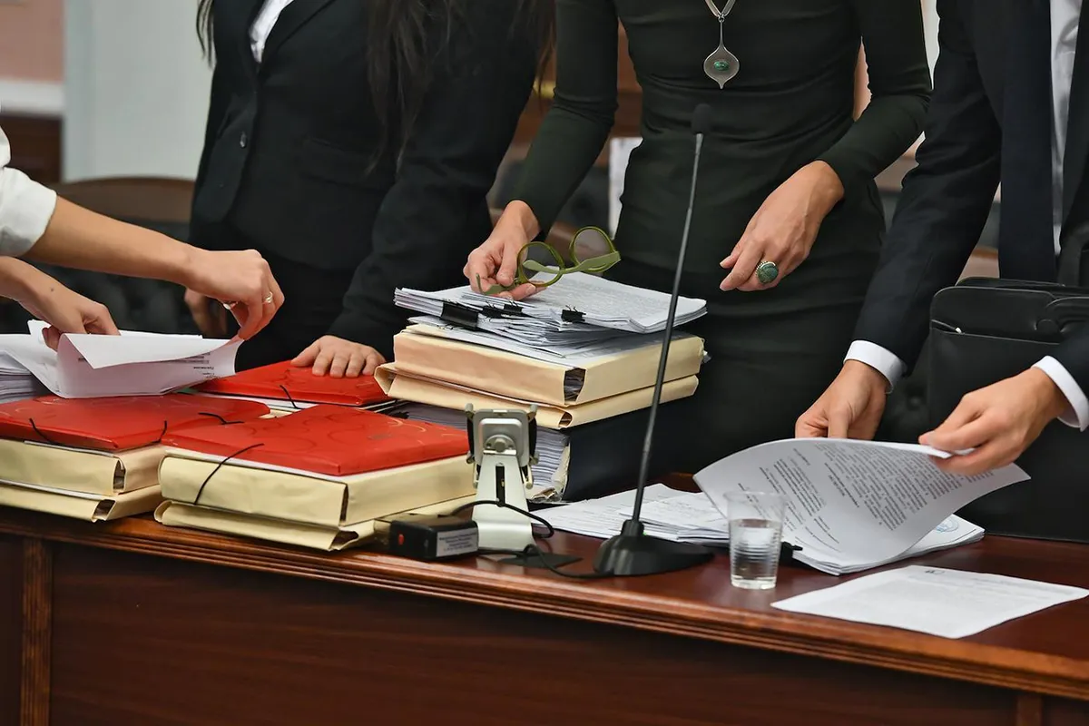 Адвокаты и юристы на заседании по делу о ликвидации «Международного мемориала»* в Верховном суде.