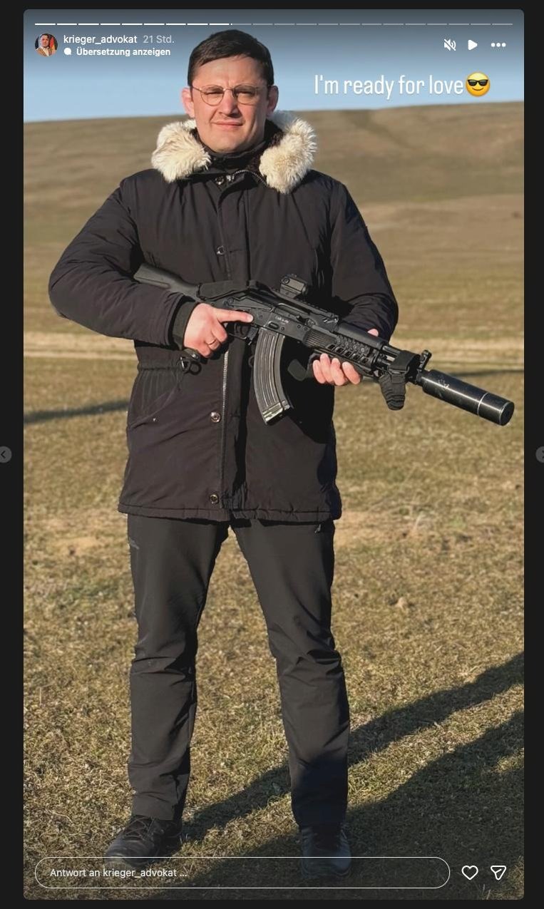 Дадаев на уроке стрельбы с кадыровцем Алхановым