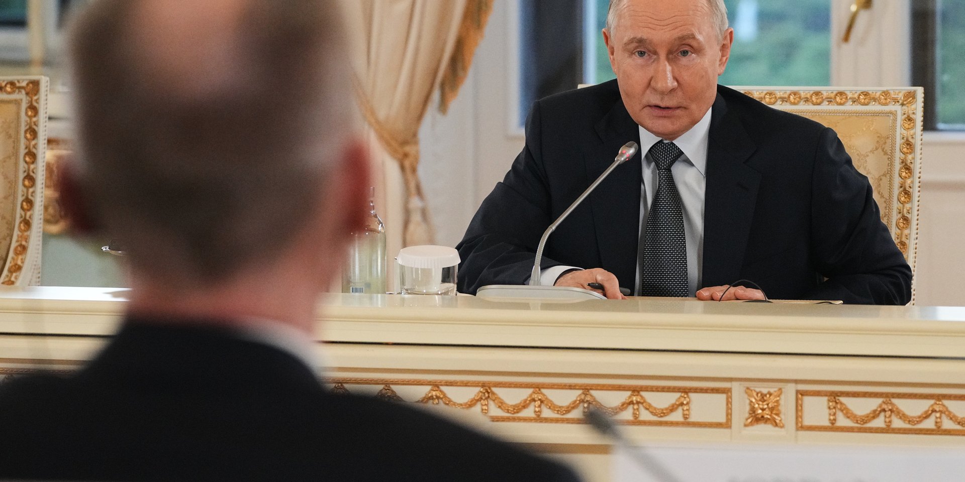Путин признал, что Россия ударила «Орешником» не только под Киевом, но и в «ДНР», и в обоих случаях — «по сараю».