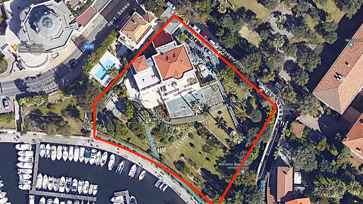 Villa Julia in Beaulieu-sur-Mer on the Côte d’Azur. The property belonged to the Deputy Chairman of Gazprombank Alexey Matveyev, who later gifted it to his son.