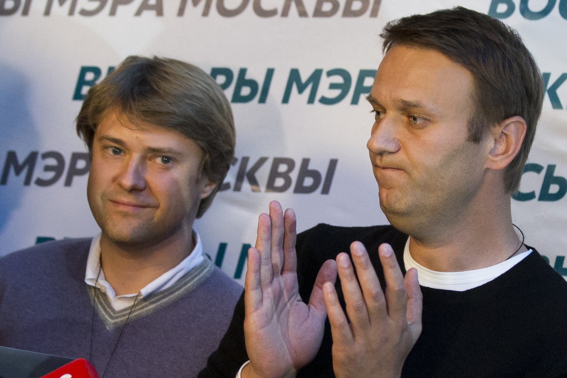 Владимир Ашурков и Алексей Навальный во время предвыборной кампании в мэры Москвы, сентябрь 2013 года