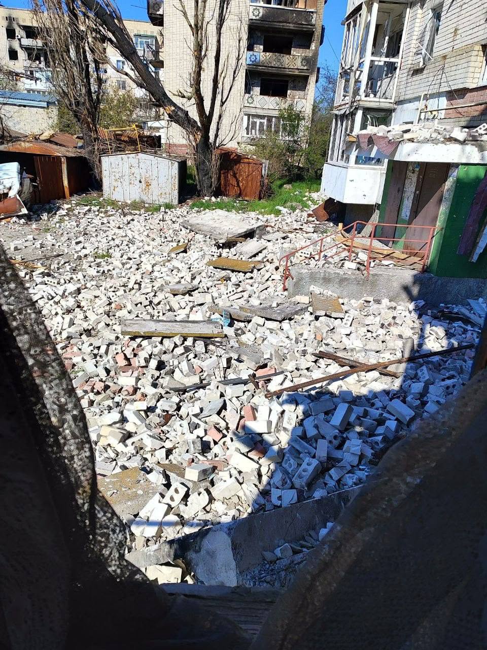 «Целых зданий почти не осталось, и прятаться становится негде»