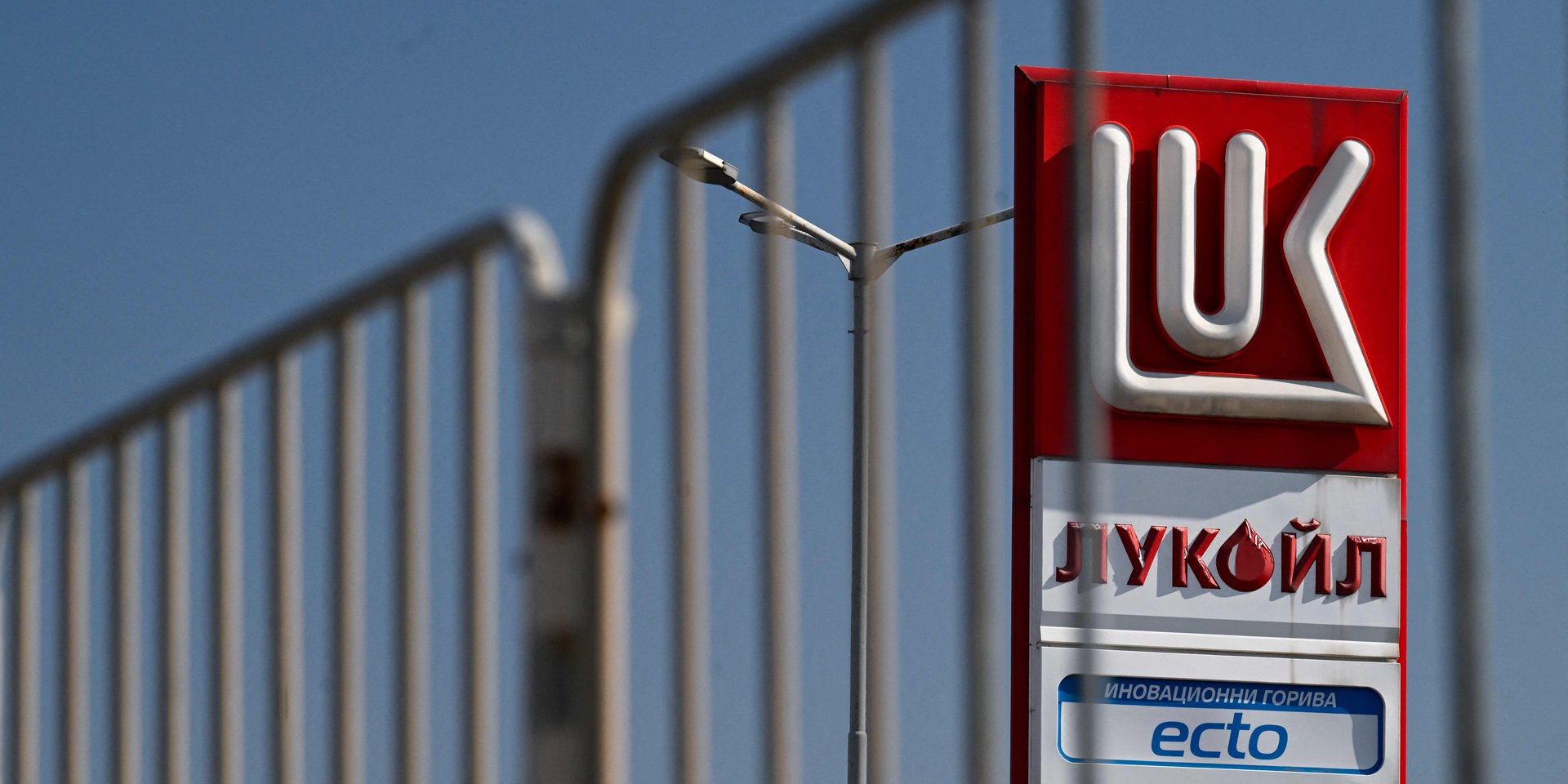 Музыкантов «Стоптайм» арестовали третий раз подряд. В Ульяновске не будет интернета до конца войны. Индия и Бразилия сокращают закупки нефтепродуктов из РФ на фоне санкций США