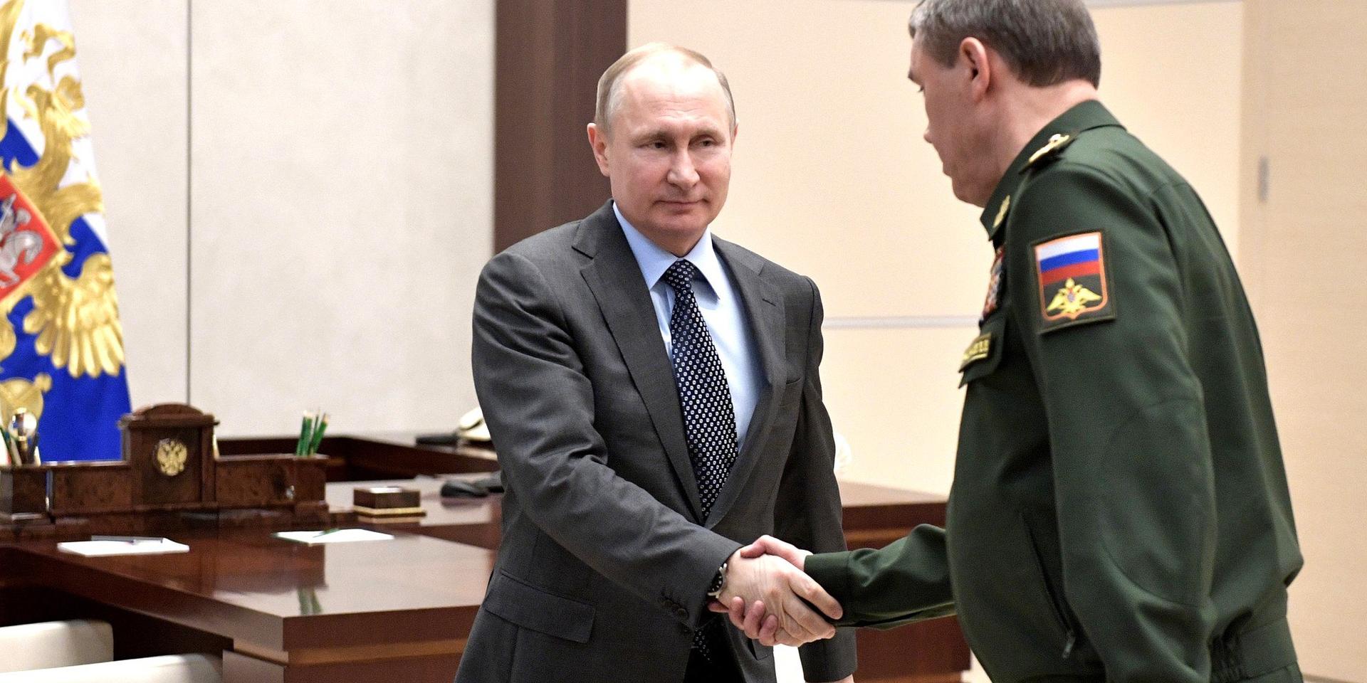 Путин объявил пасхальное перемирие