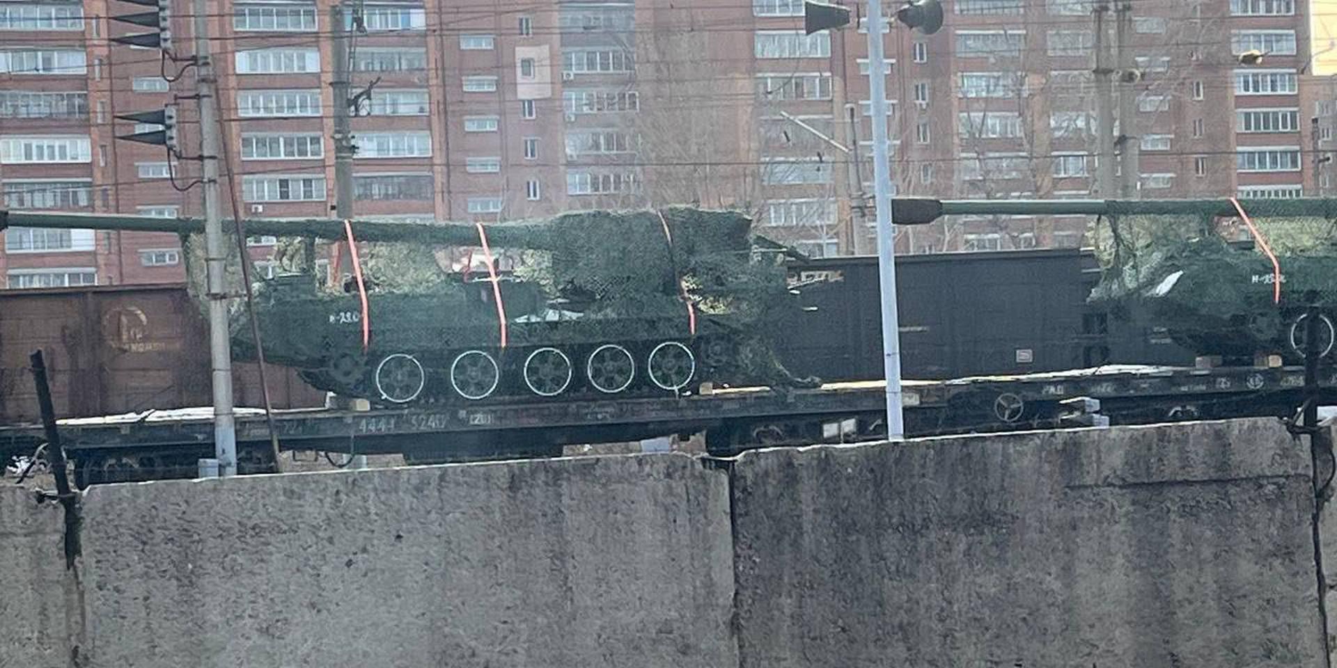 КНДР начала поставлять в Россию свои артиллерийские установки Koksan, утверждают Z-каналы