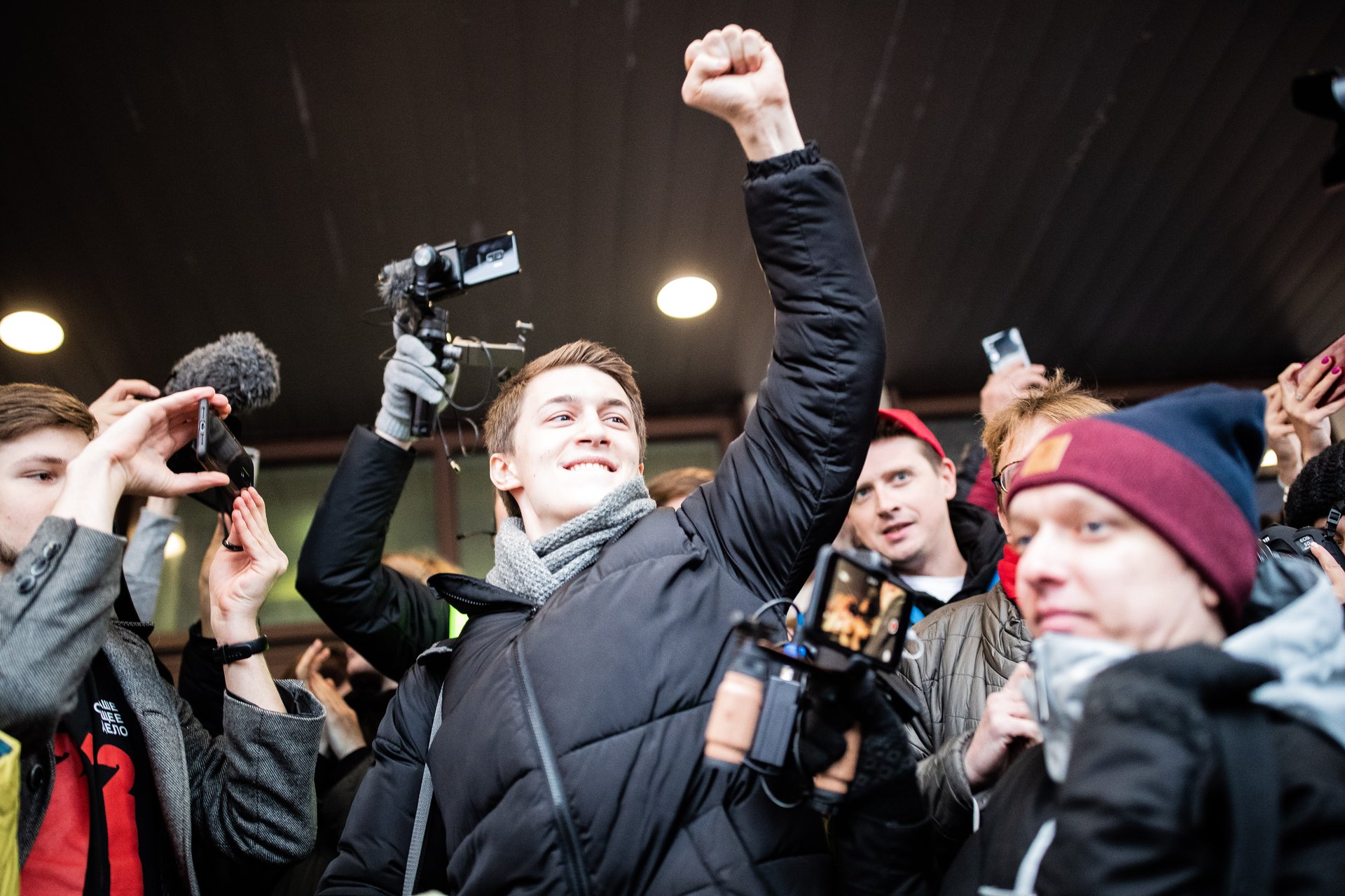 Студент ВШЭ Егор Жуков получил три года условно за призывы к экстремизму. Москва, 6 декабря 2019 года 