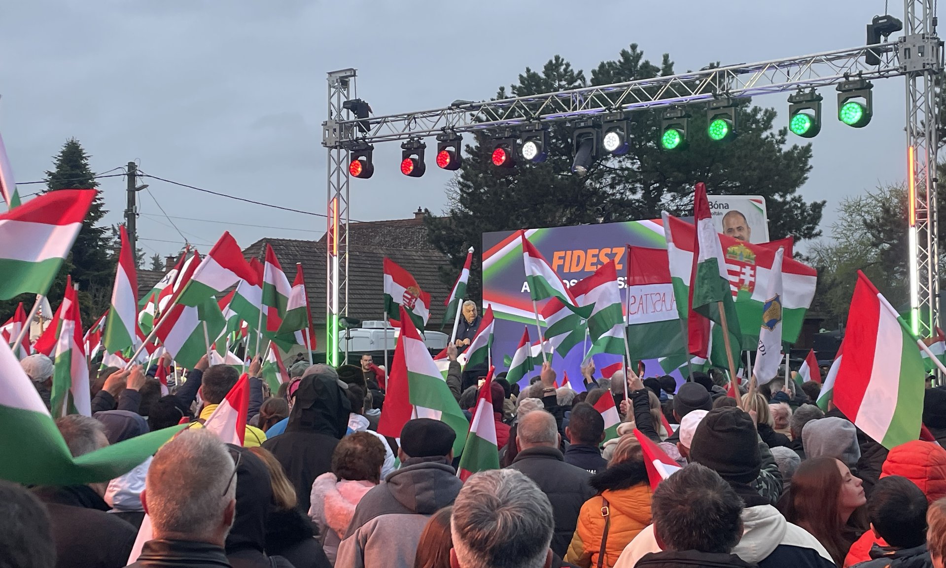 Виктор Орбан на митинге в городе Оча