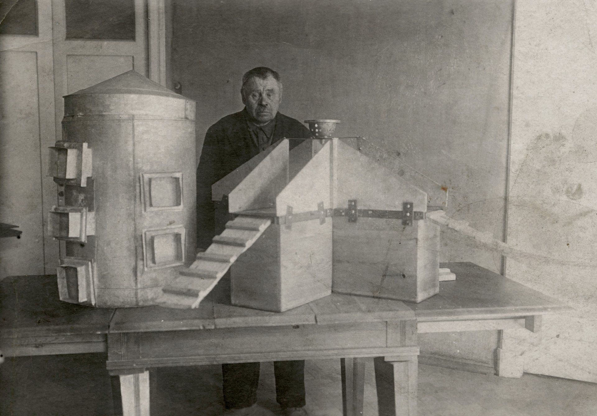 Изобретатель прибора для ловли крыс