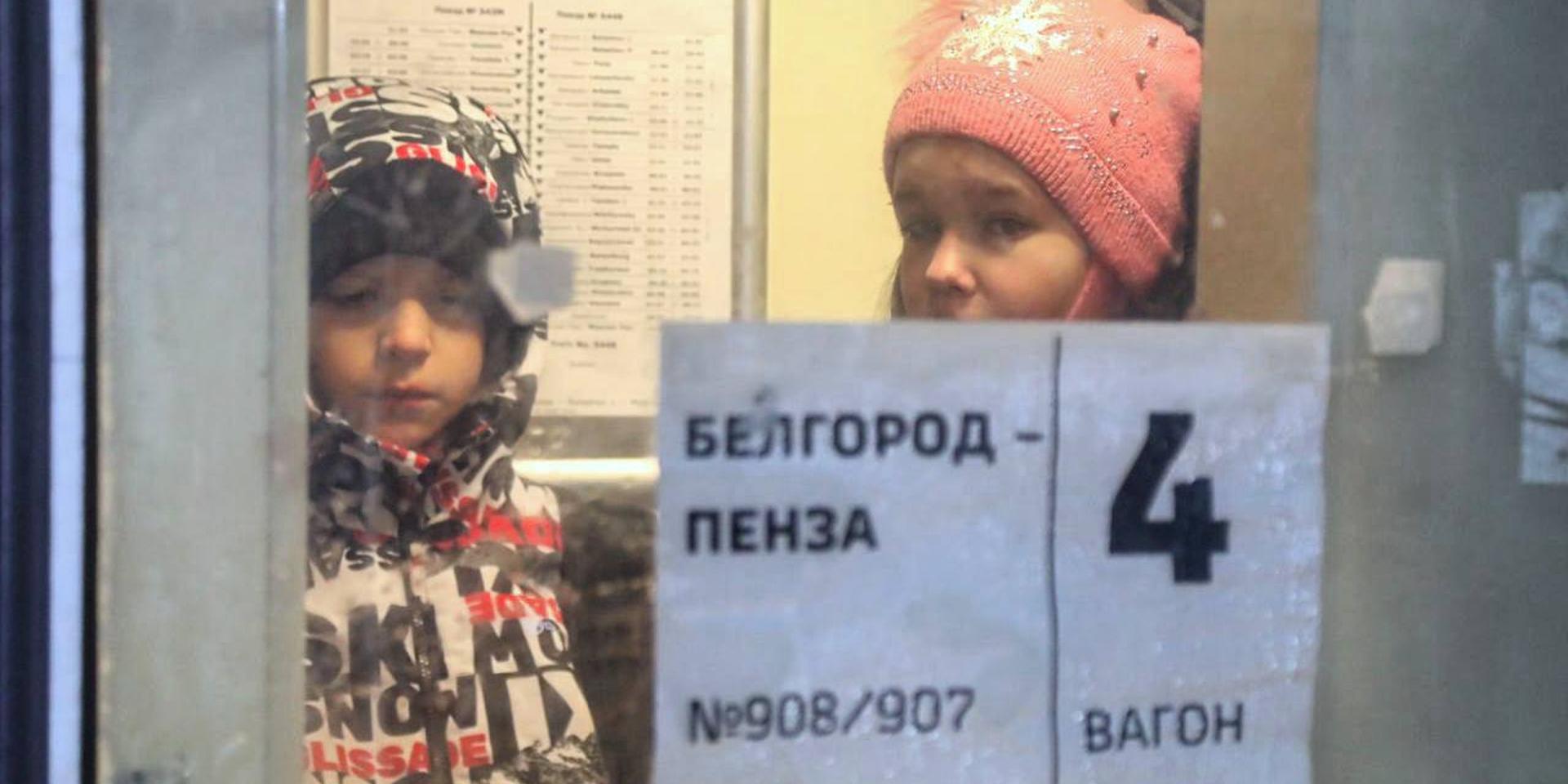 Школьников из Белгородской области эвакуировали в детдома