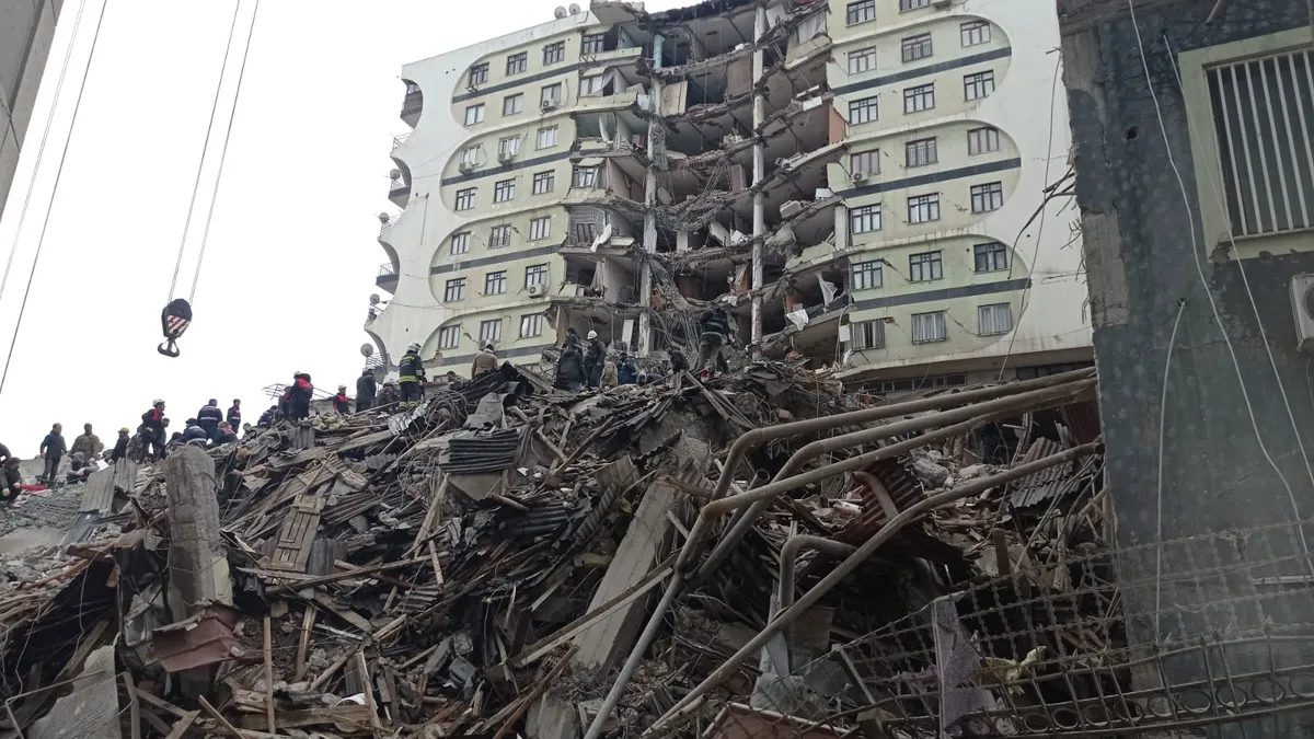 Разрушения в турецком городе Диярбакыр