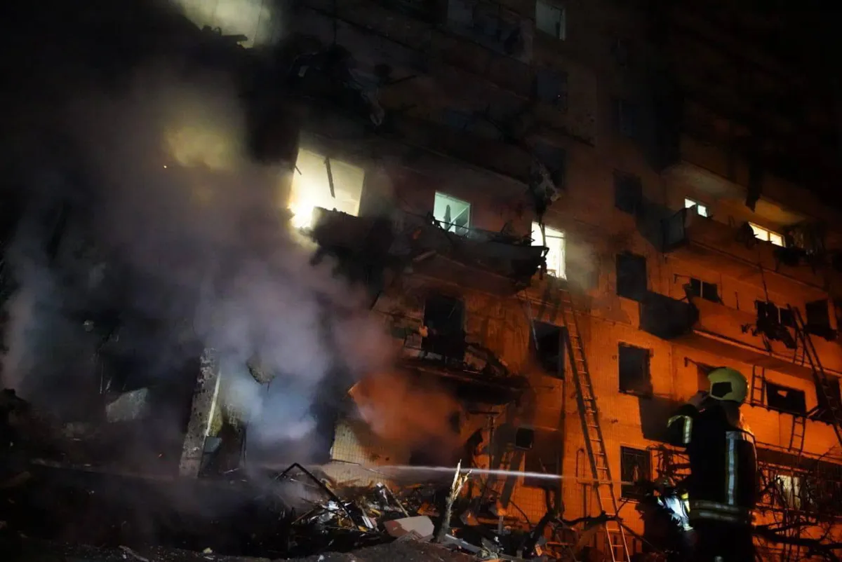 Жилой дома в Киеве, в небе над которым случился взрыв. 25.02.2022