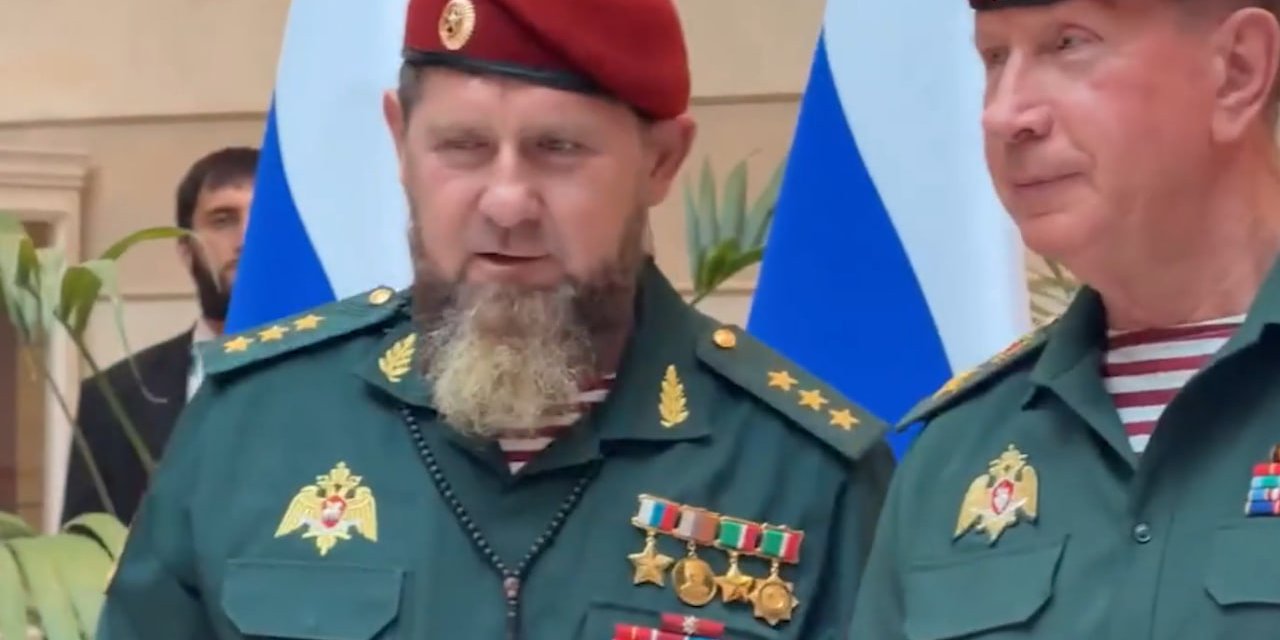 Кадырову выдали краповый берет — высший знак отличия спецназа