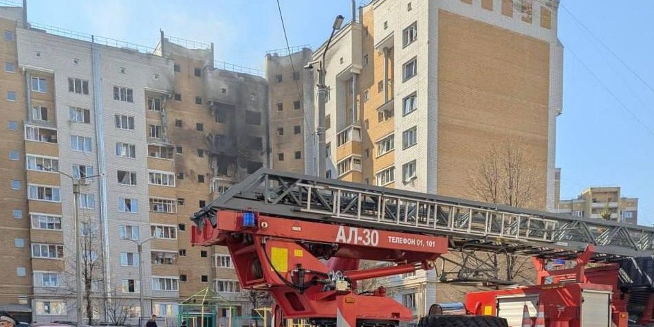 В Чебоксарах под удар БПЛА попала жилая многоэтажка