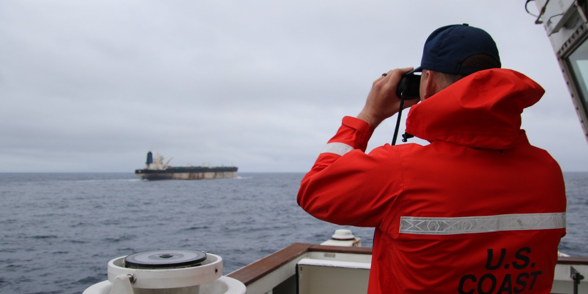 Суд в США приговорил к 10 месяцам тюрьмы капитана танкера теневого флота Marinera