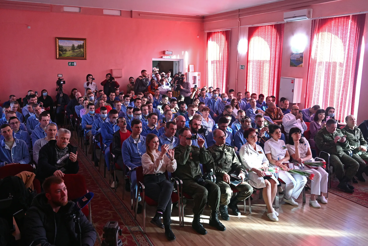 Wounded Russian servicemen attend a concert at a military hospital in Rostov-on-Don, March 26, 2022