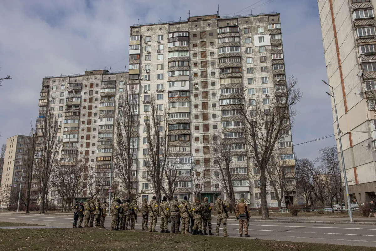 Члены территориальной обороны перед учениями, Киев, 9 марта 2022 года
