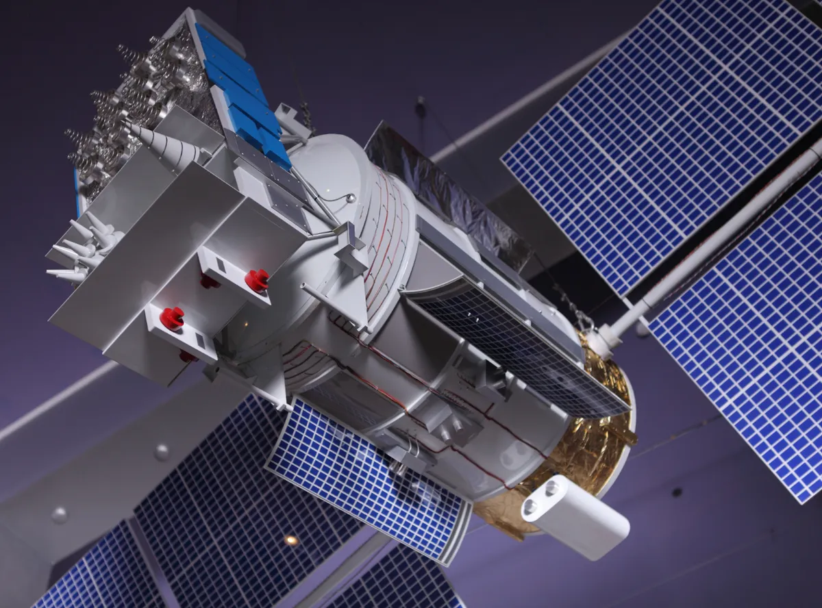 Спутник ГЛОНАСС (на фото его модель) только выглядит российским, внутри он импортный