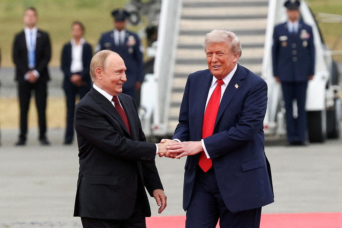 Владимир Путин и Дональд Трамп на Аляске
