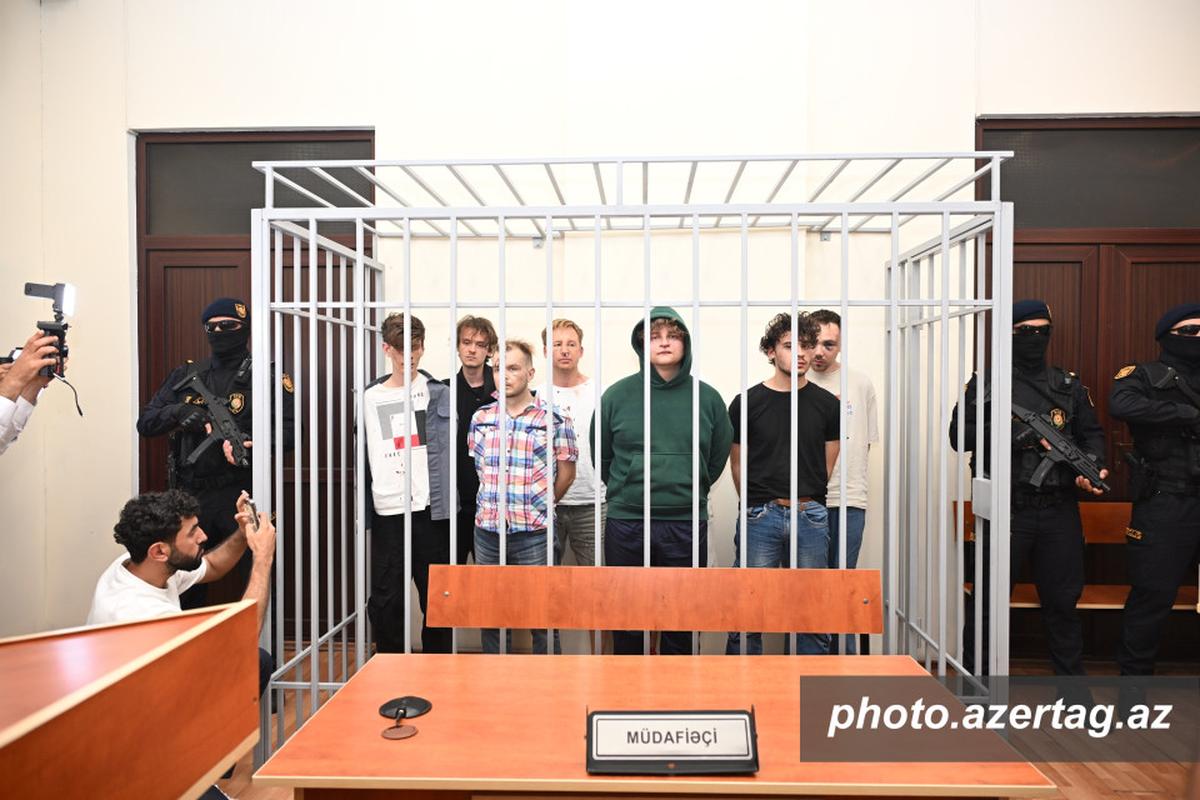 Задержанные россияне в суде по избранию меры пресечения