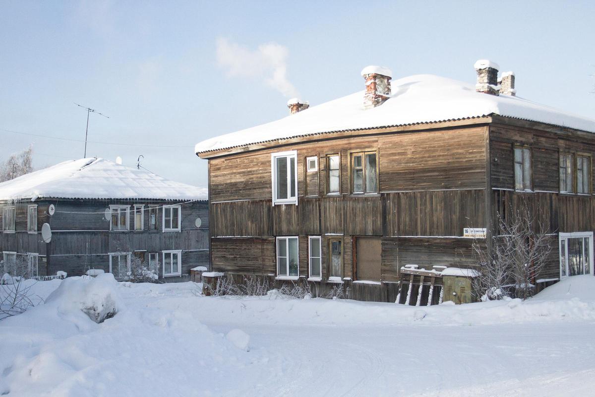 Wooden barracks in Suoyarvi
