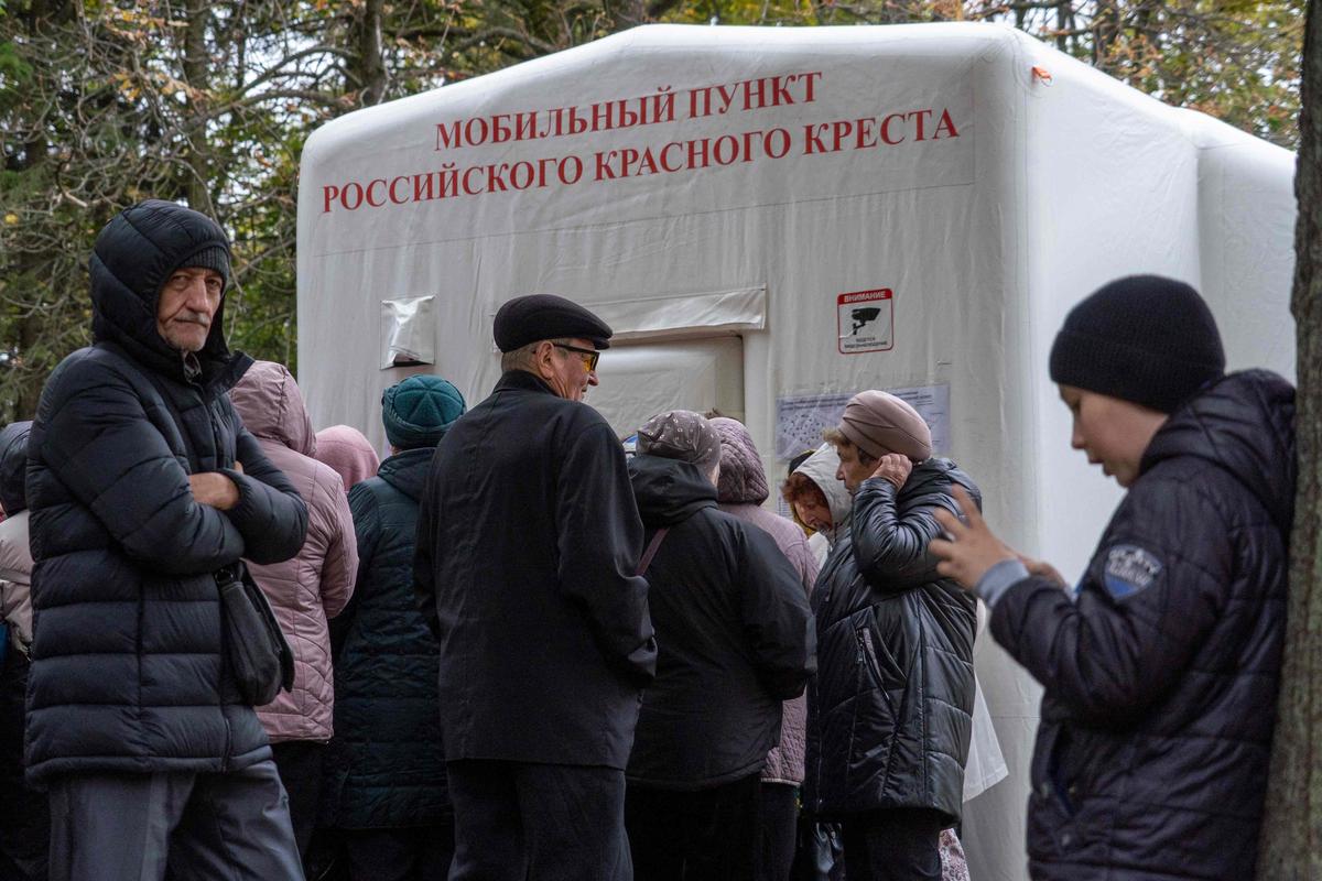 Раздача гуманитарной помощи беженцам. Курск, сентябрь 2024 года