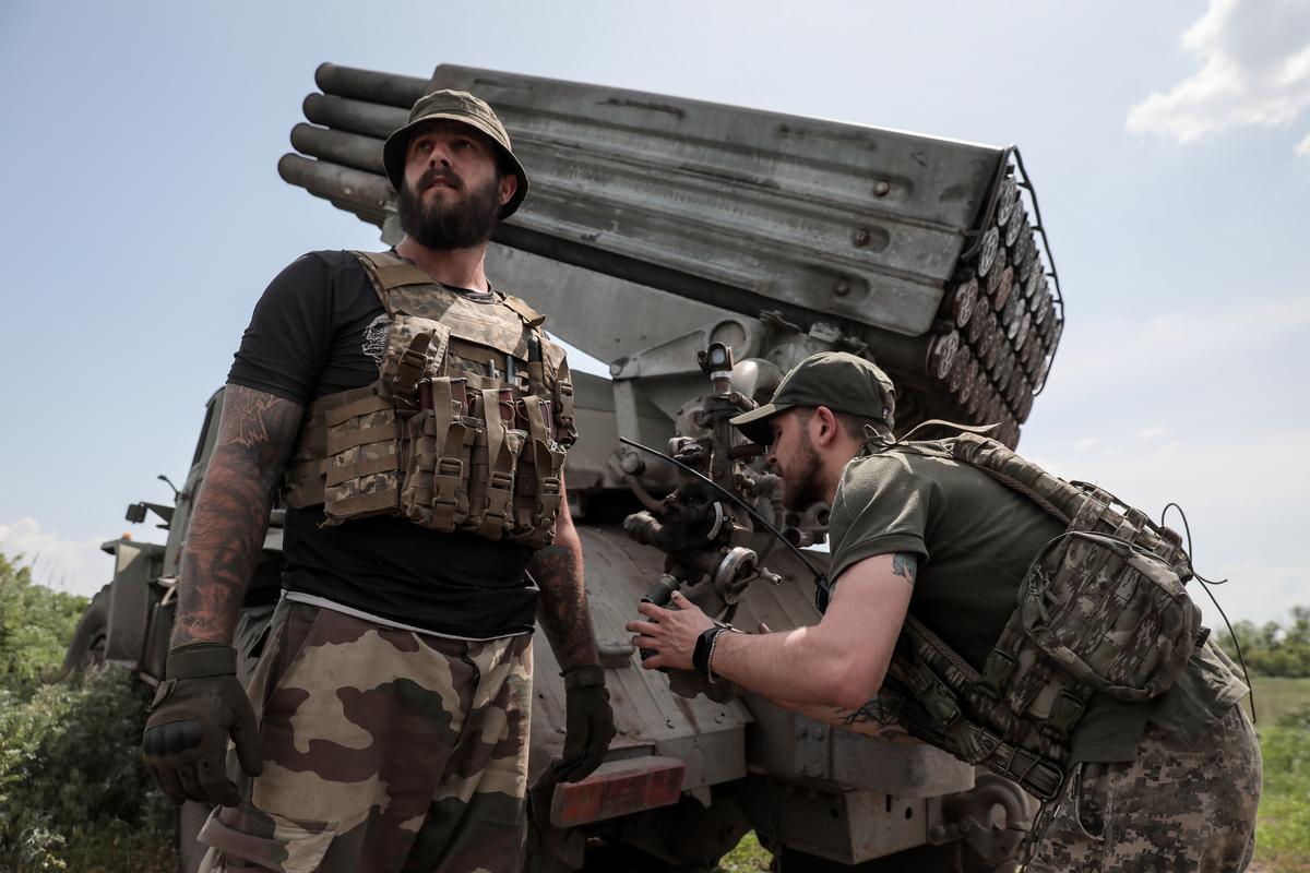 Украинские военные под Бахмутом, 19 мая
