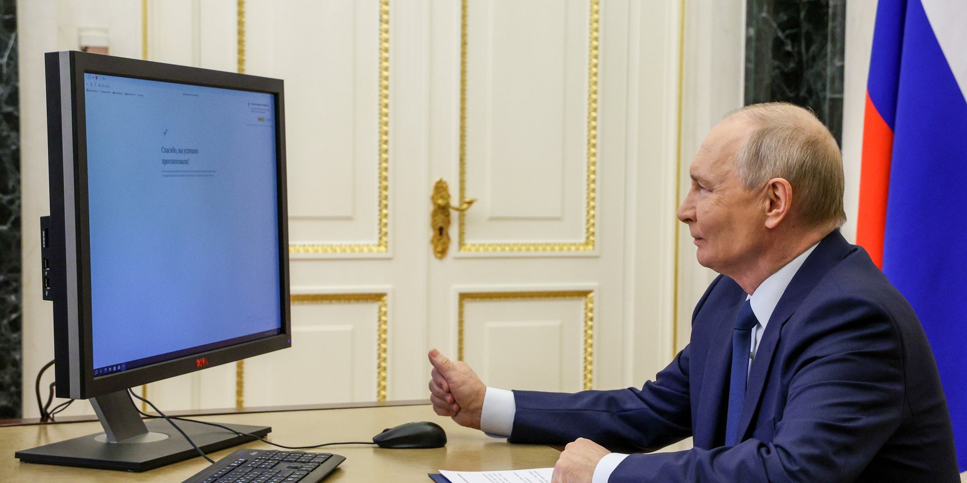 Путин проголосовал онлайн, в Кирове «забыли» одного из кандидатов, в Уфе наблюдателям предложили выпить водки