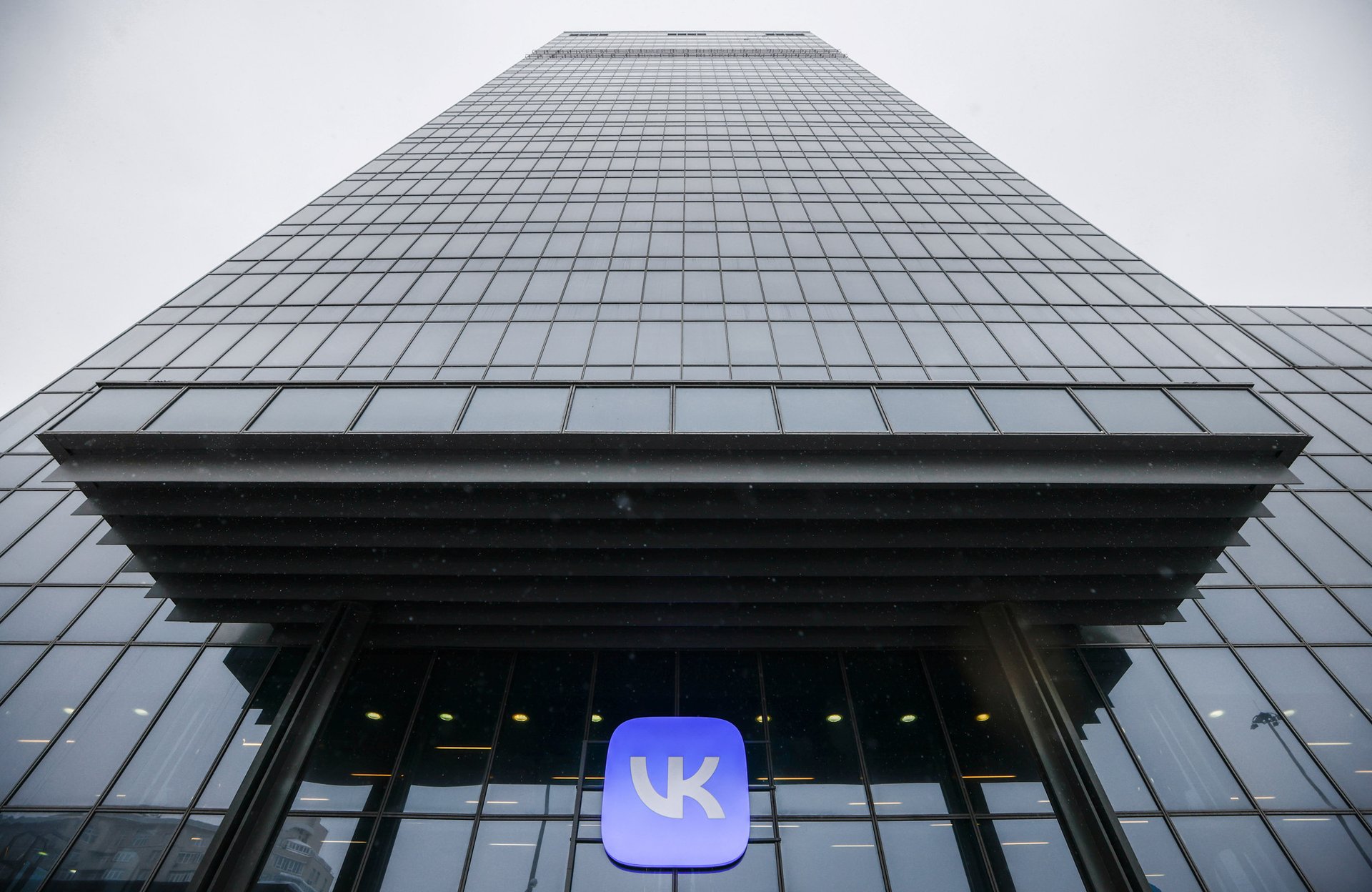 VK не смогла заменить россиянам привычные сервисы