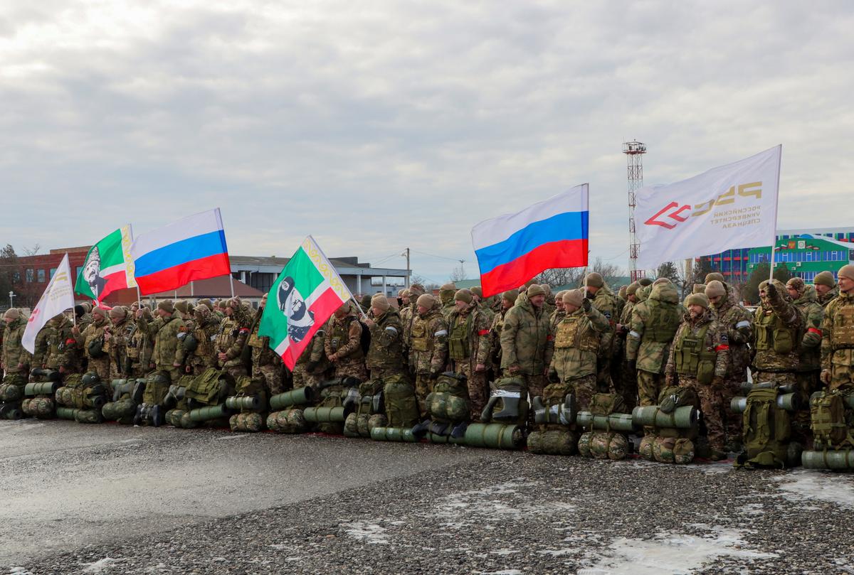 Добровольцы батальона «Ахмат» в аэропорту Грозного, 17 января 2024 года