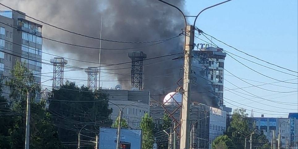 В Чувашии загорелся оборонный завод, а в Самарской области и Владимирской области — нефтяные объекты